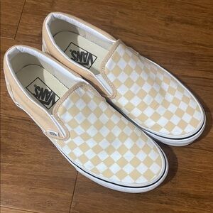 Vans women’s 9 / men’s 7.5 Checkered Slip-On Shoes - Cream and White